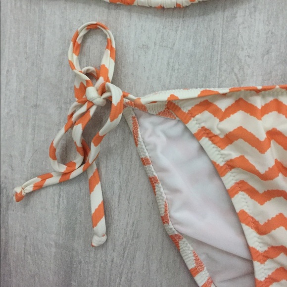 Bikini Set - Picture 3 of 3