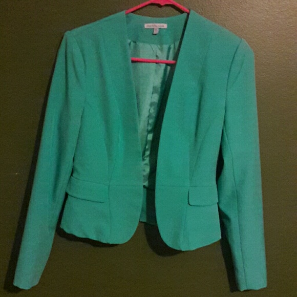 Blazer - Picture 2 of 3