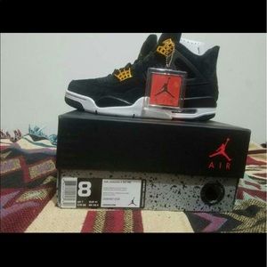 Royalty 4s