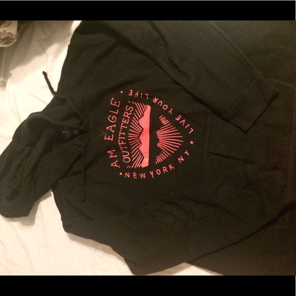 Black and Pink American Eagle Outfitters hoodie