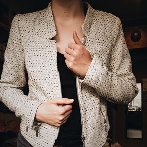 Beautiful Cream Cropped Tweed Blazer