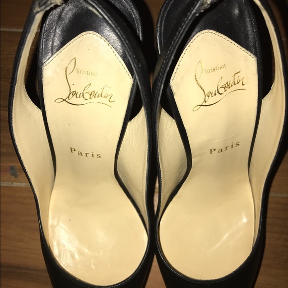 **SOLD** Christian louboutin 39.5 - Picture 3 of 7