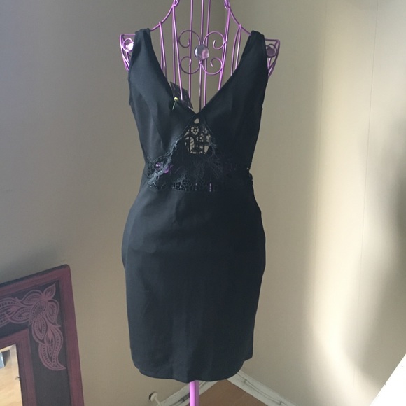 LAST CALL 9/11/22 - Black Cutout Abdomen Lace Appliqué Open Back Dress - Picture 2 of 7