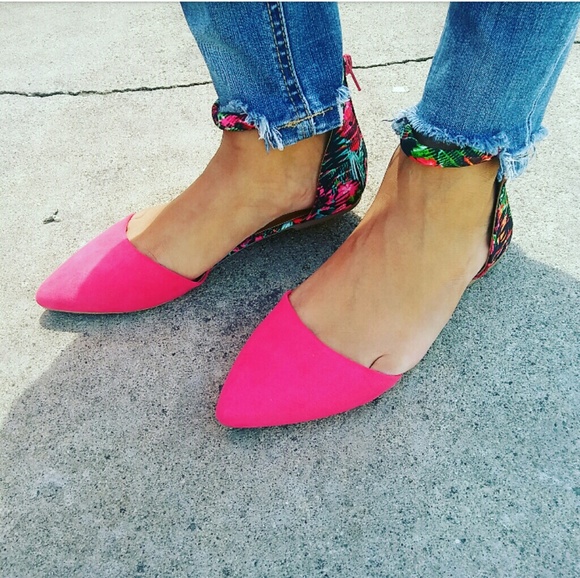 //The Safari/ Hot pink D'orsay Flats - Picture 2 of 6