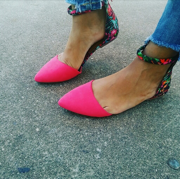 //The Safari/ Hot pink D'orsay Flats - Picture 5 of 6
