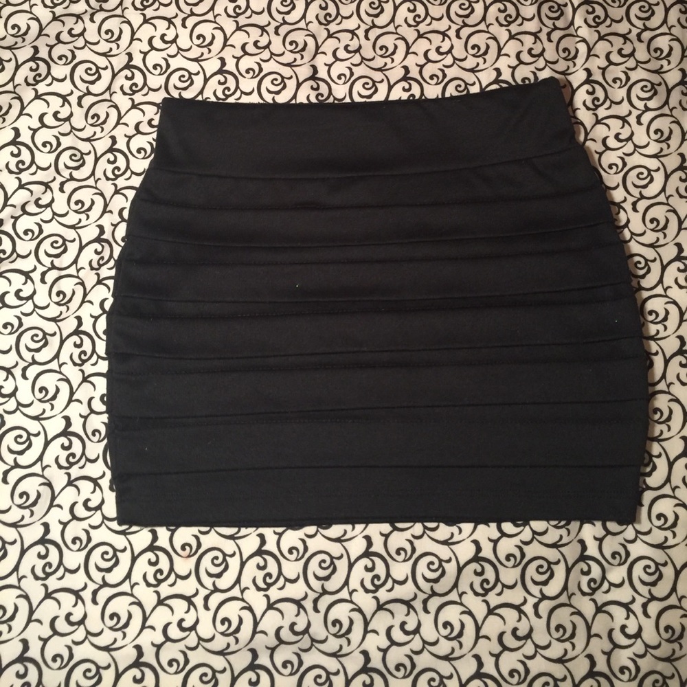 Wet Seal black skirt
