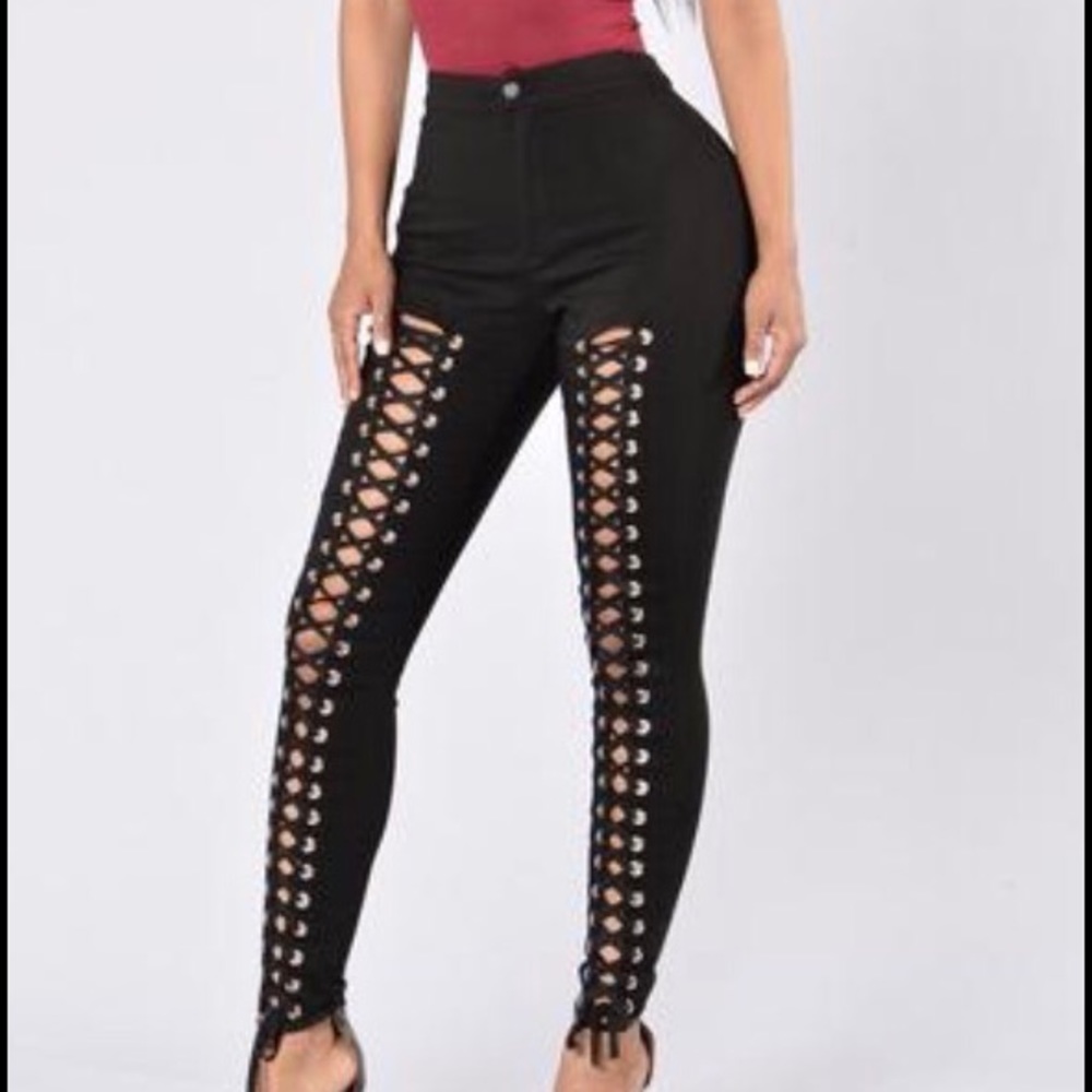 Fashion Nova - lace up pants