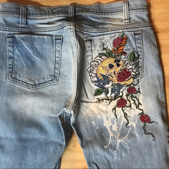 embroidered back pocket jeans