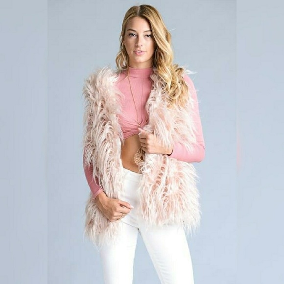 Jackets & Blazers - ❌SOLD OUT❌ Blush Pink Extra Fluffy Faux Fur Vest