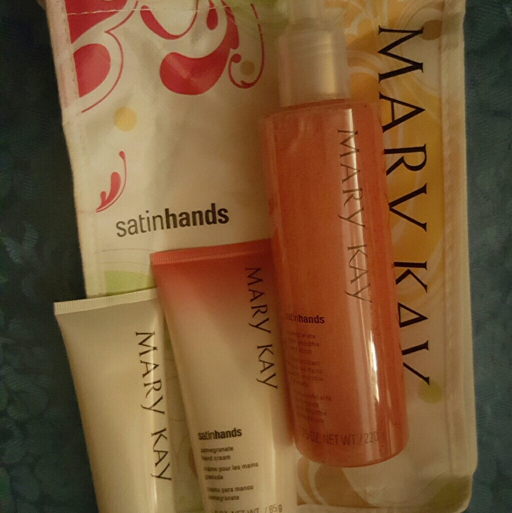 Pomegranate body wash