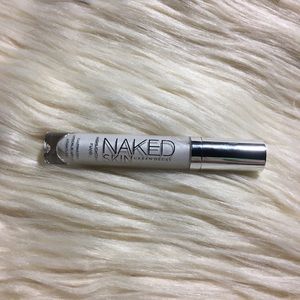 Urban Decay Highlighting Fluid in Luminous