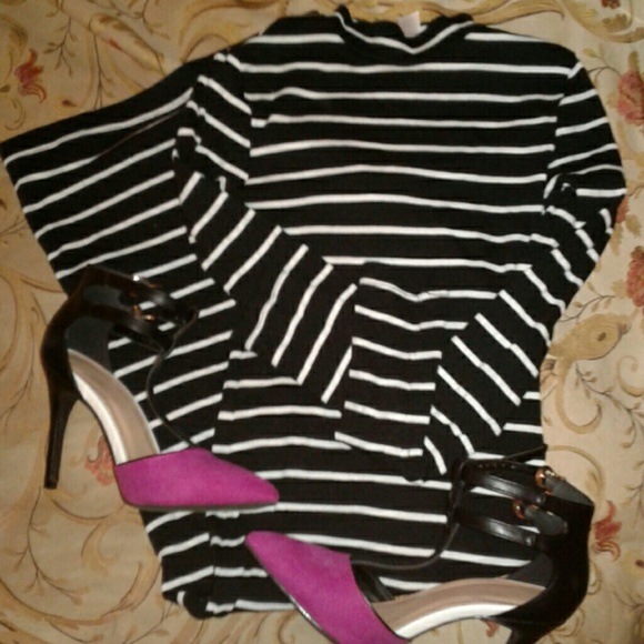 H&M Dresses & Skirts - Striped dress