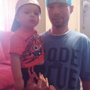 Meet your Posher, Dustin