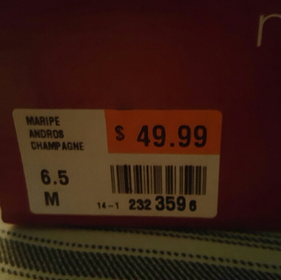 Shoes - Picture 4 of 4