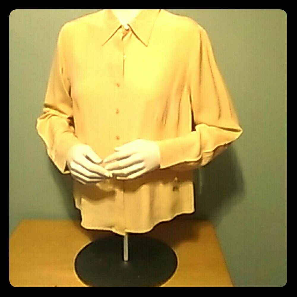 Talbot's petites pale yellow top