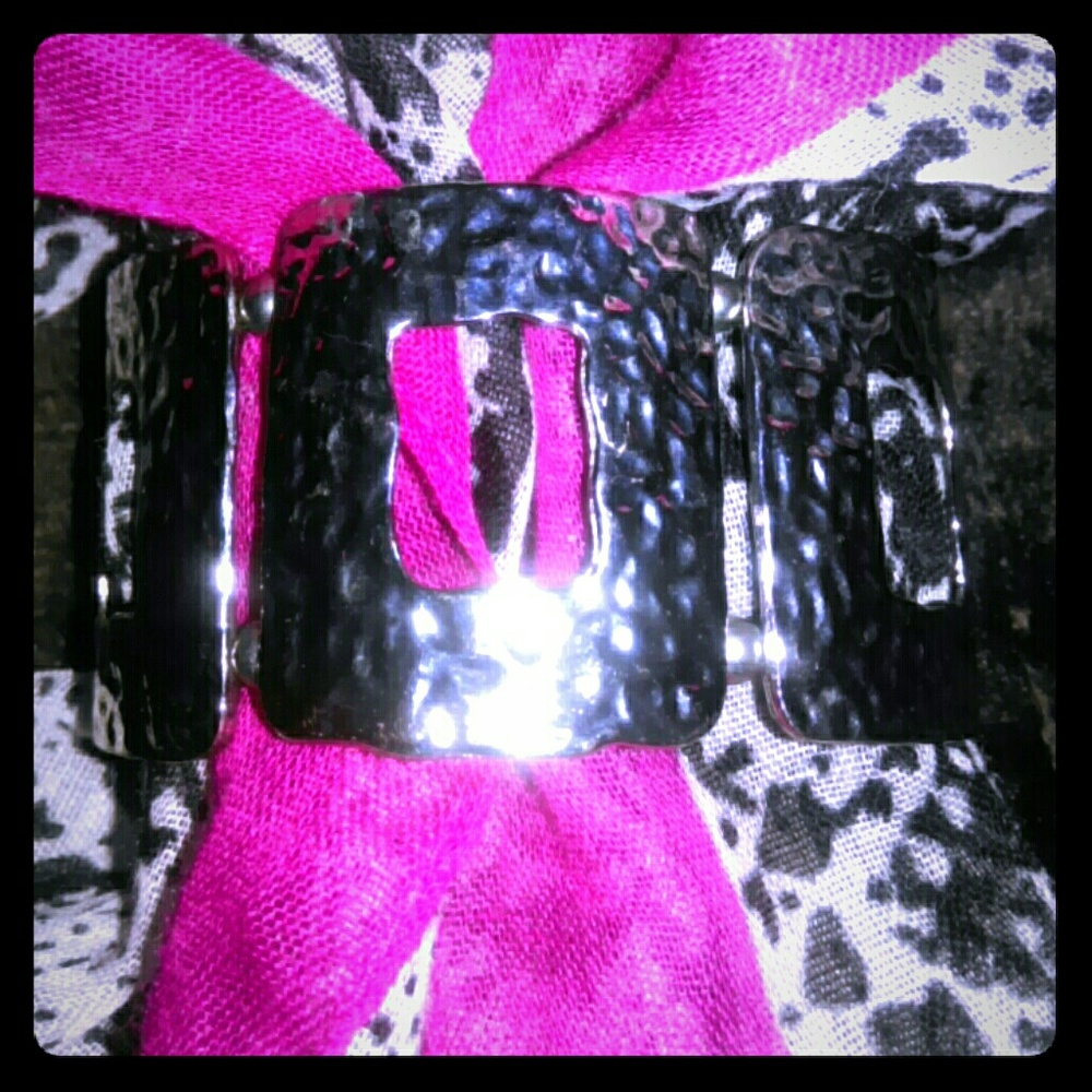 Beautiful Silver-toned, Hammered Metal Cuff