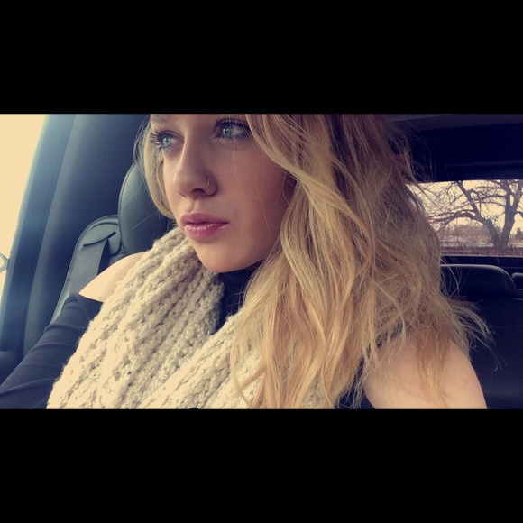 Meet your Posher, Autumn - Picture 2 of 4