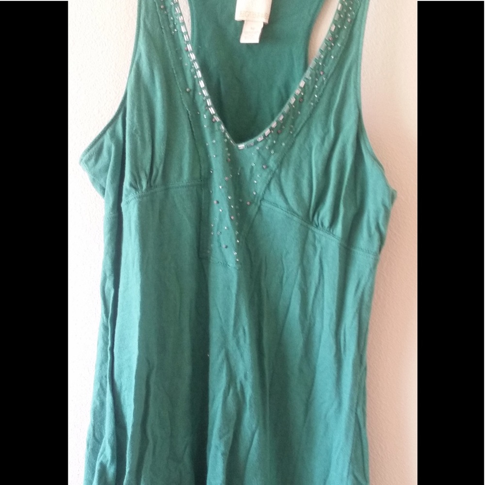 Hollister Tank