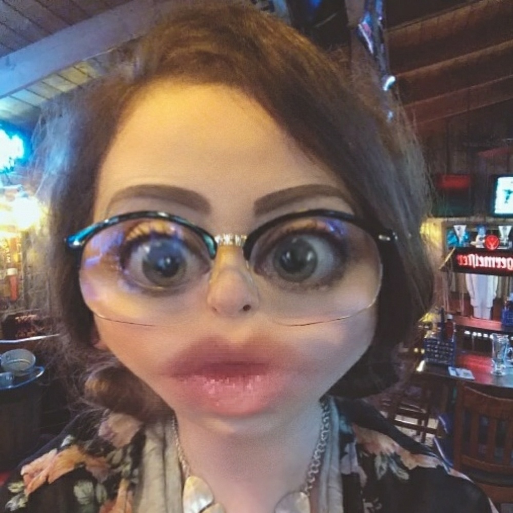 Meet your Posher, Catie