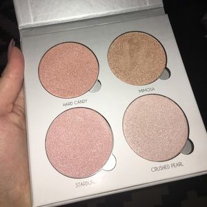 Anastasia Beverly Hills Gleam glow kit