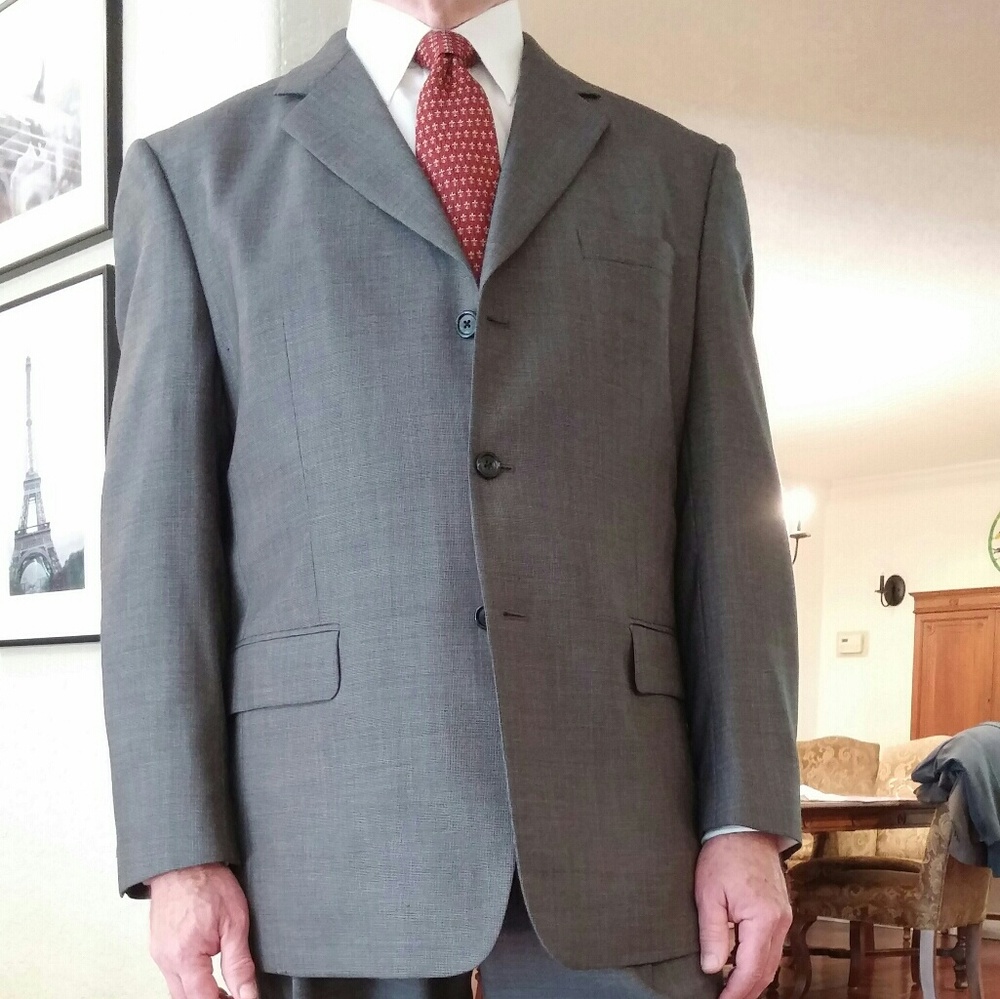 Jos A Bank Nailhead suit
