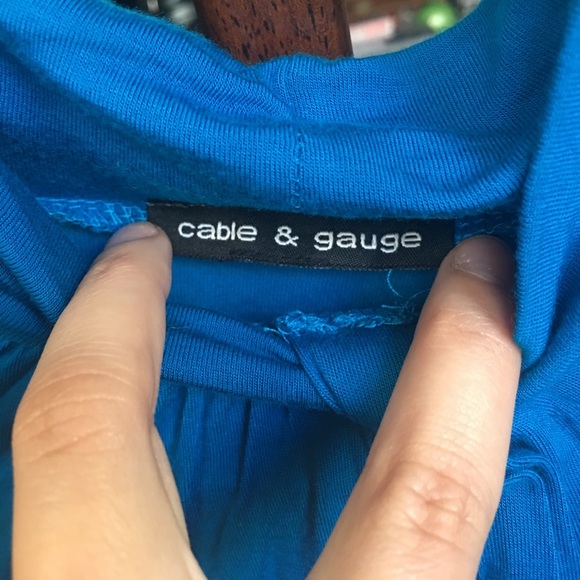 SM Cable and Gauge long sleeved blouse - Picture 3 of 3