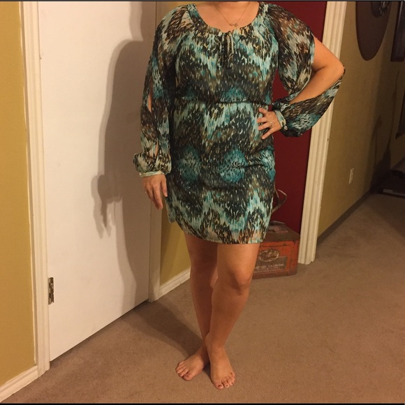 Multicolored peep sleeve dress - Picture 2 of 3