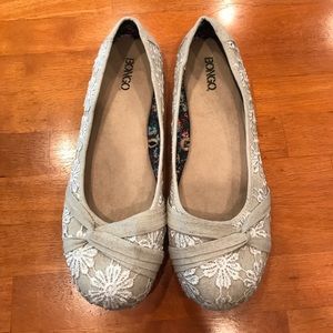 Bongo flats size 10