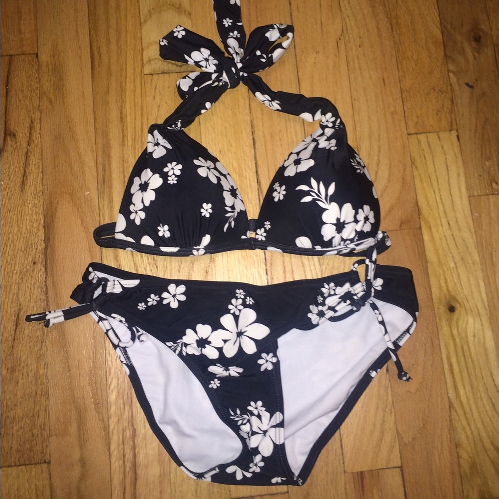 Black and White Floral Bikini Set