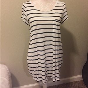 Basic Striped T