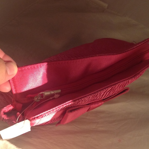 Pink small satin clutch style evening bag NWT - Picture 2 of 2