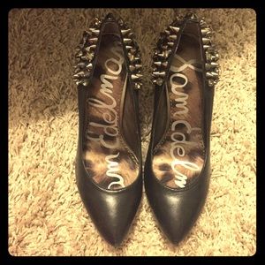 Sam Edelman Barely Worn studded pumps