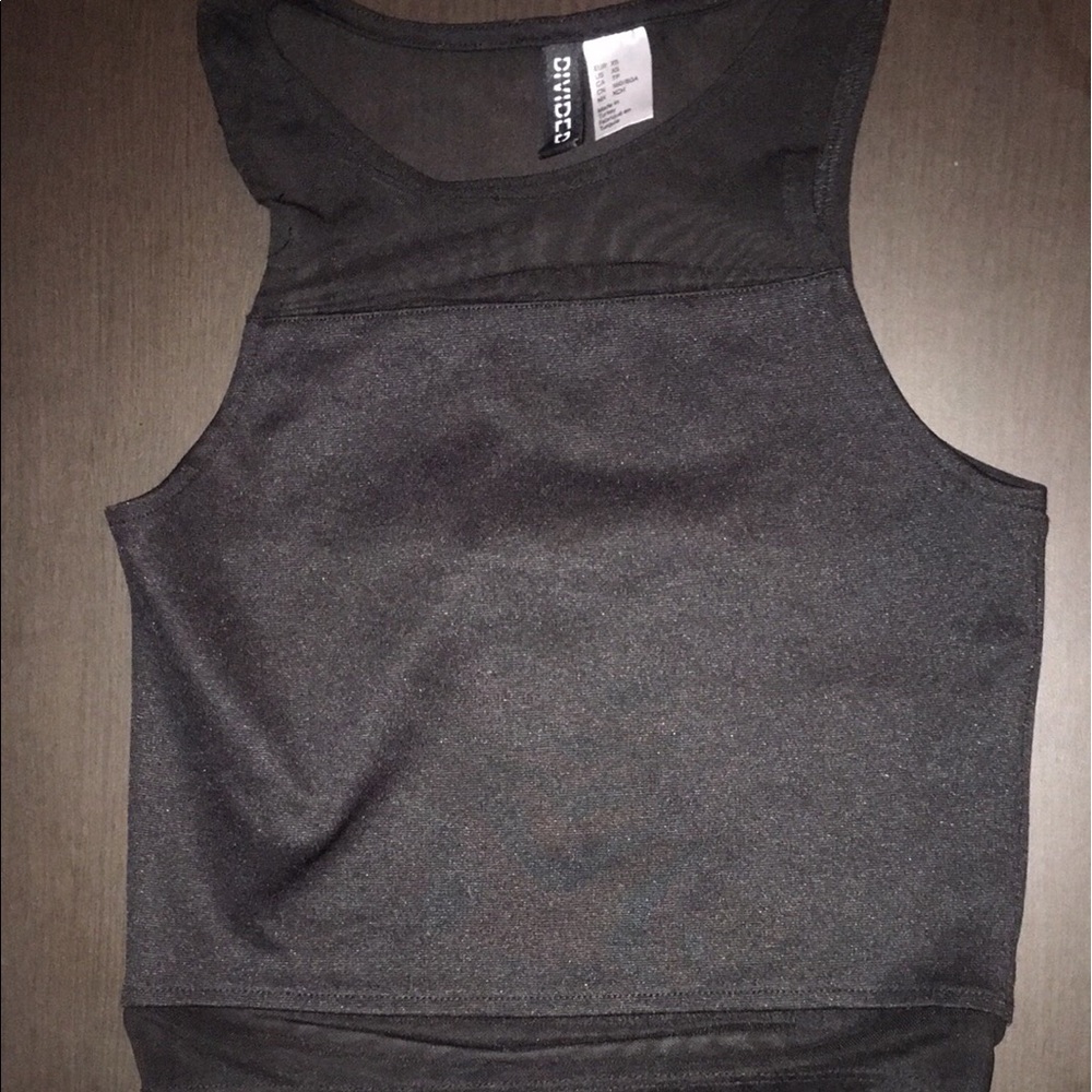 Crop top