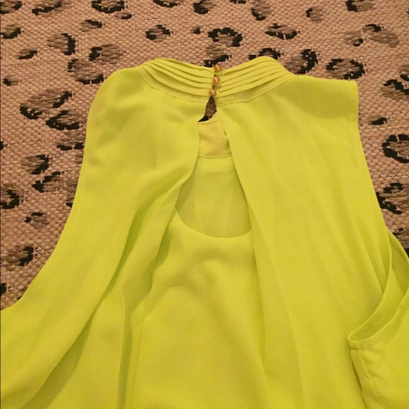 Lime Green Tank Blouse - Picture 3 of 3