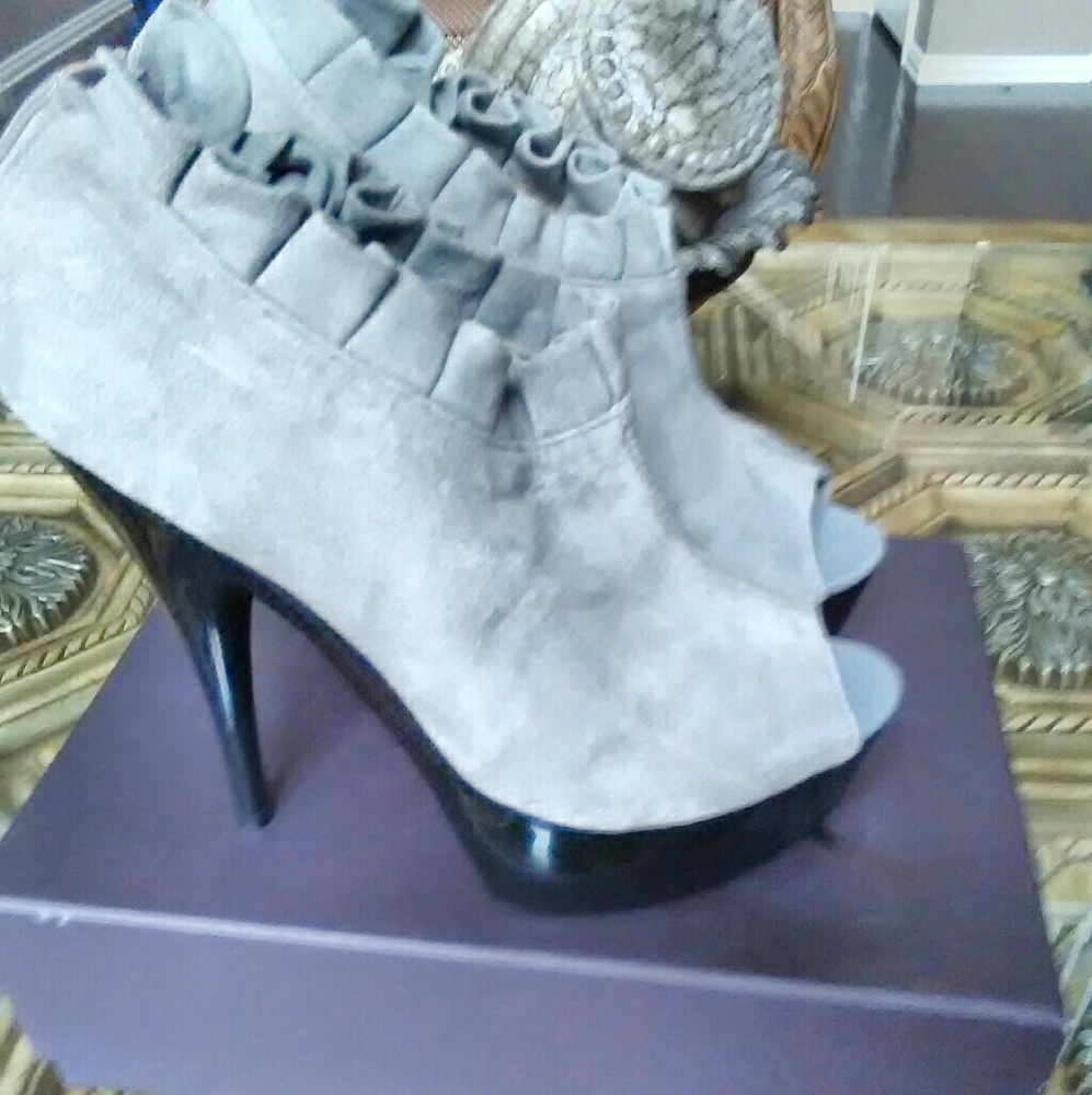 Never Worn Micro Suede