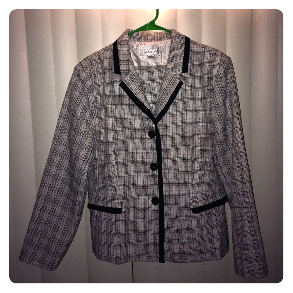 SALE! Tweed suit jacket and skirt set