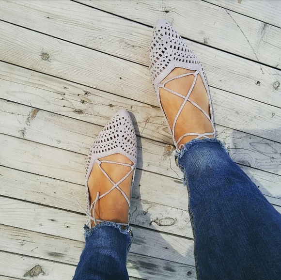 //The Zara// Grey cutout Lace up Flats - Picture 4 of 4