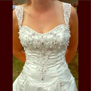 Maggie Sottero Wedding Dress