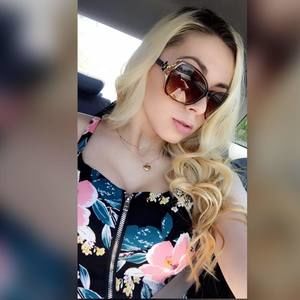 Meet your Posher, Brooke