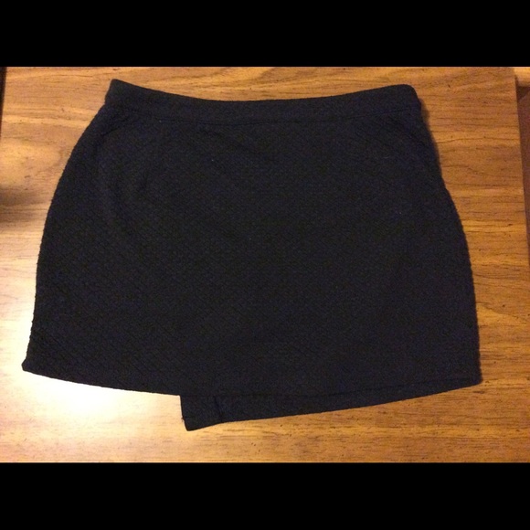 Material girl skirt with a built-in shorts - Picture 2 of 3