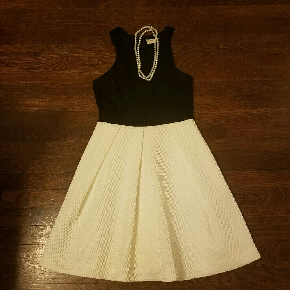 Trina Turk Classic dress