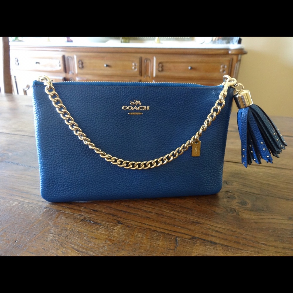 NWOT Coach Prairie Wristlet – F52943 – Blue