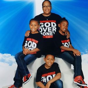 Meet your Posher, Faye