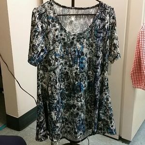 Blue and black 'Perfect Tee'