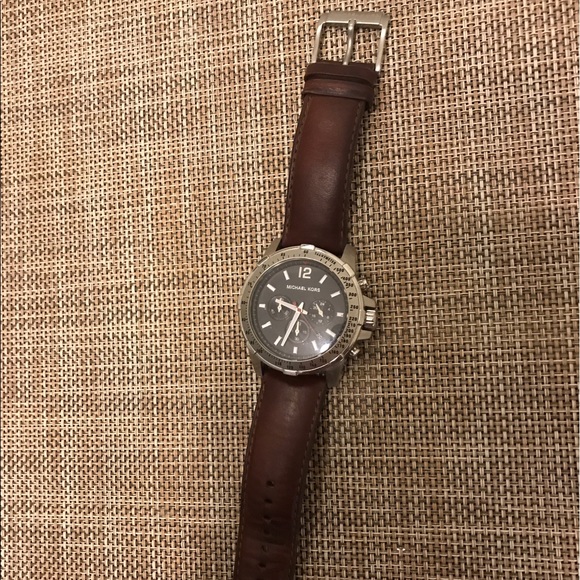 Michael Kors Watch - Picture 3 of 3