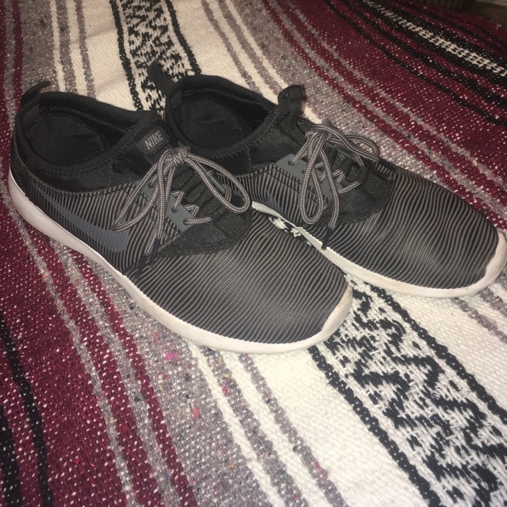 Nike Roshes