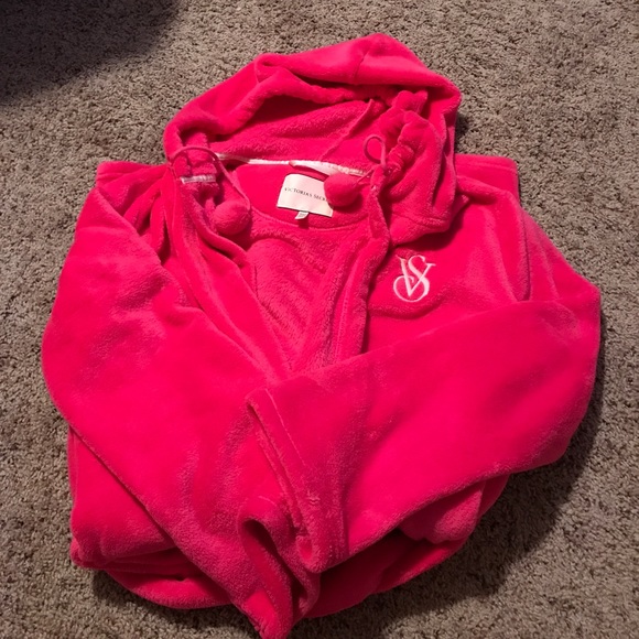 VS Pink Robe - Picture 3 of 3