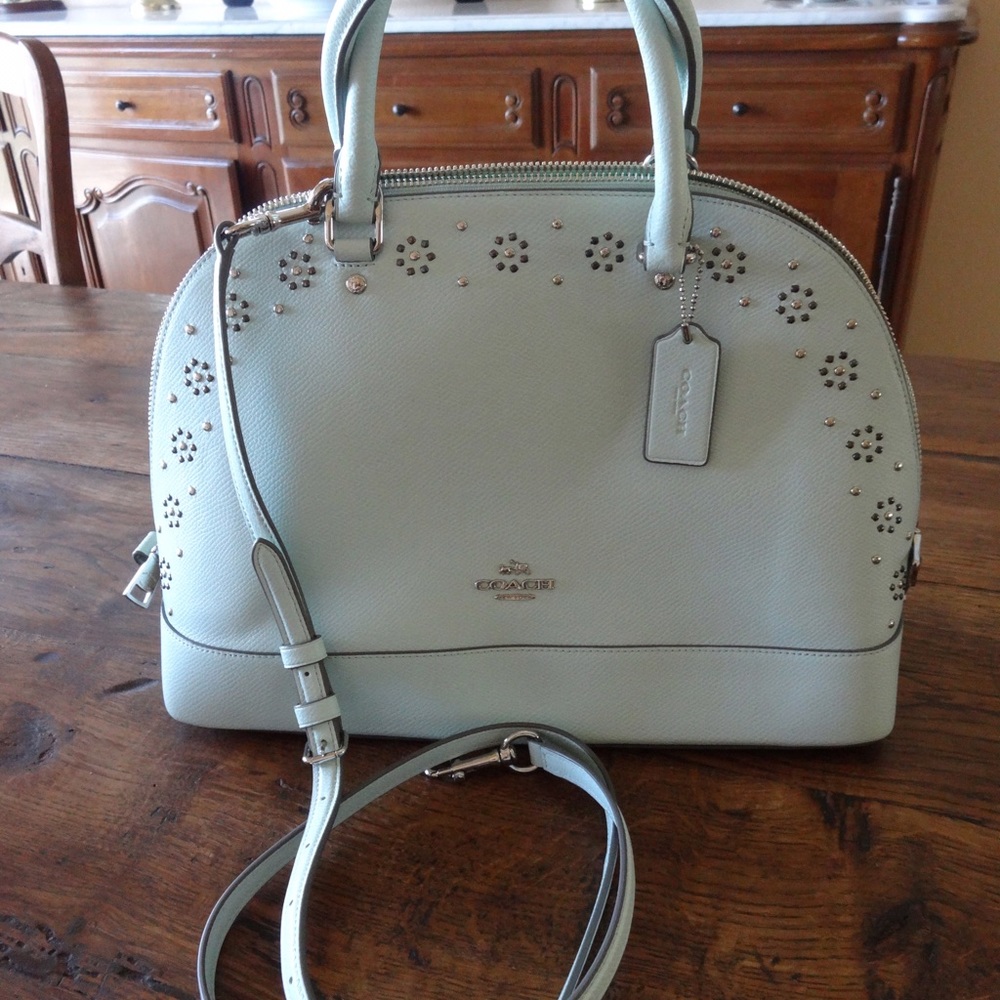 NWT Coach Sierra Satchel – F37238 –