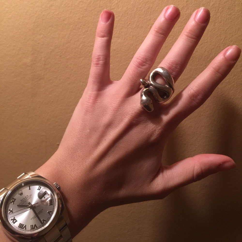 EVERYTHING MUST GO! Uno de 50 Silver Snake Ring