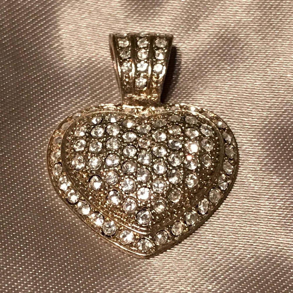 Gold pendant